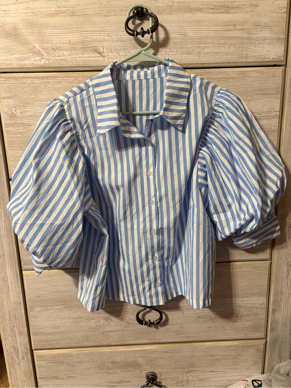 Striped top - Picture 6 of 9